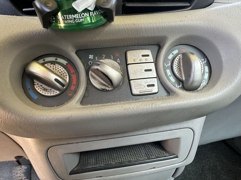 Nissan Almera Tino 1.8