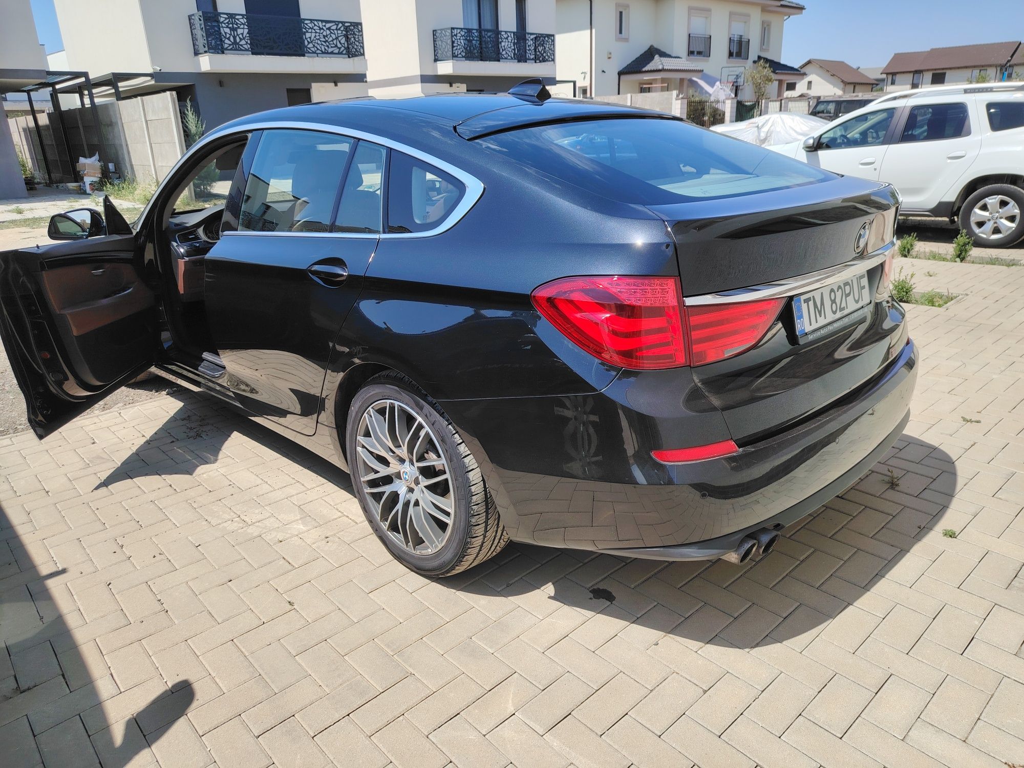 Vând bmw 530d GT