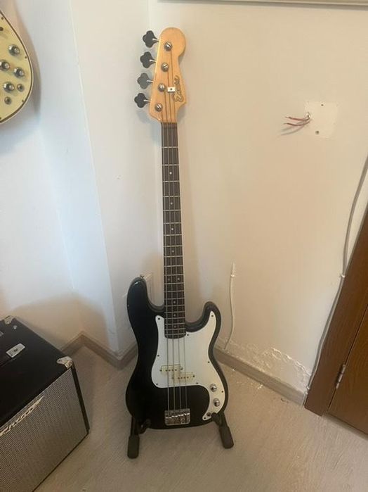 Encore vintage 80's p-bass