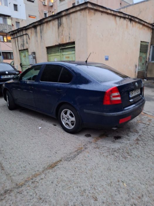 Vând skoda octavia  2 1.4