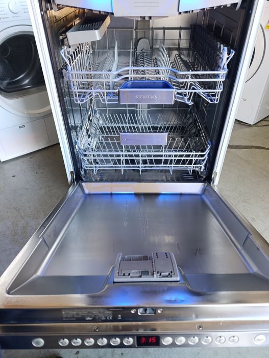 Съдомиялна SIEMENS за Пълно вграждане