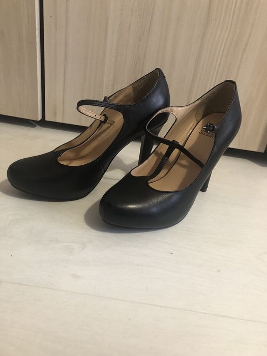 Дамски обувки