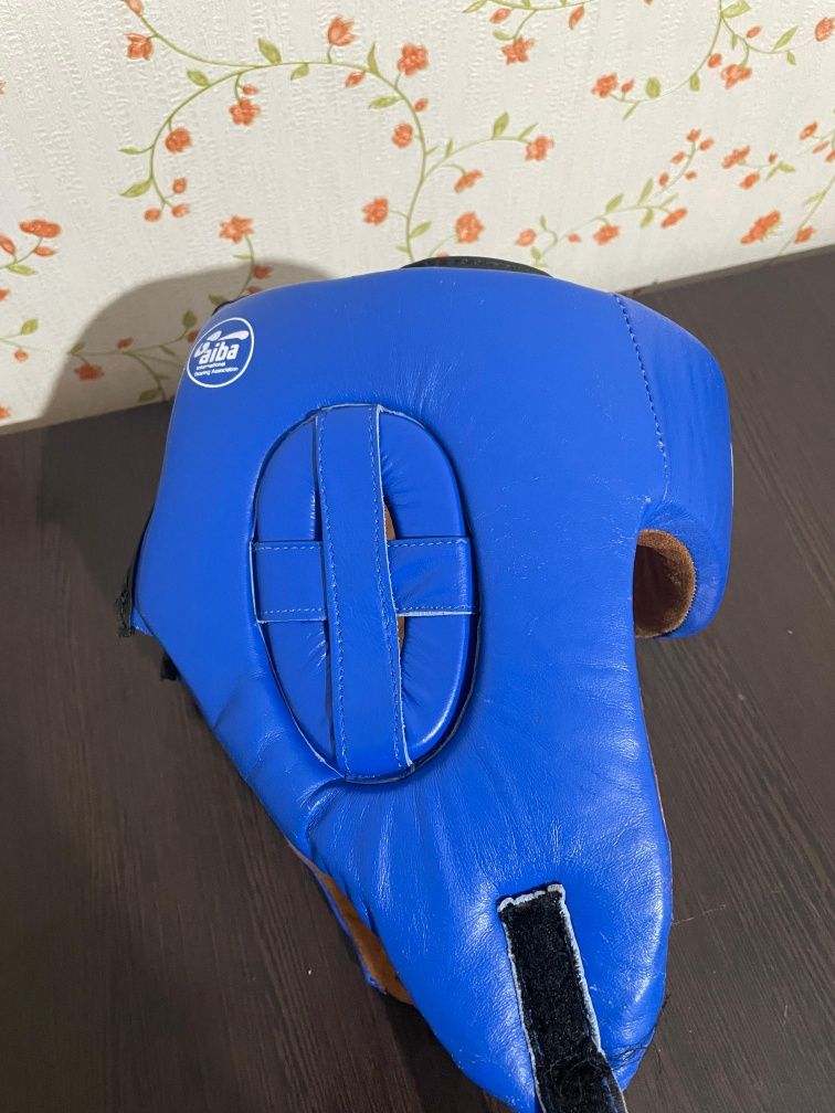 Боксерский шлем "velo"