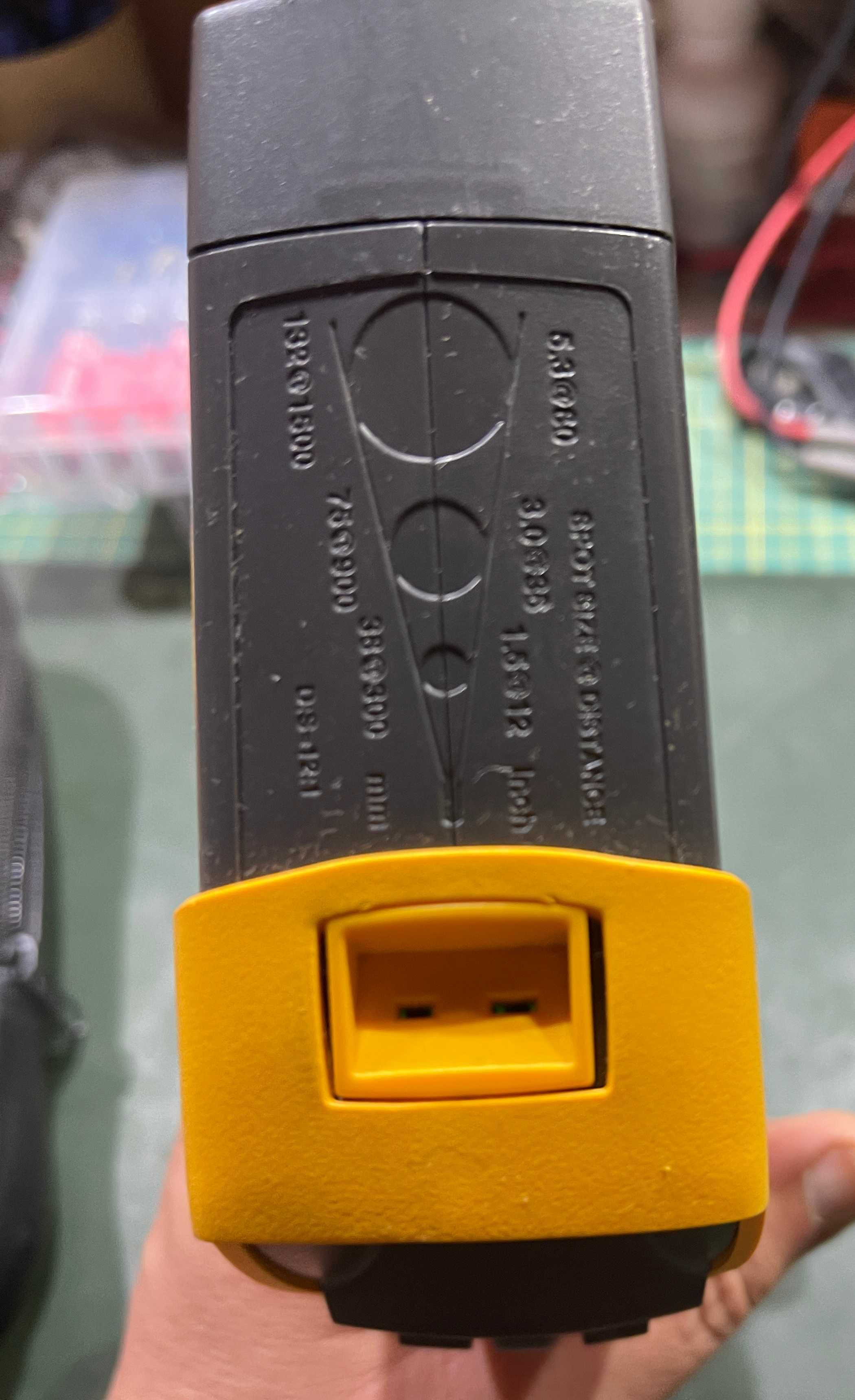 FLUKE 561 цифров термометър