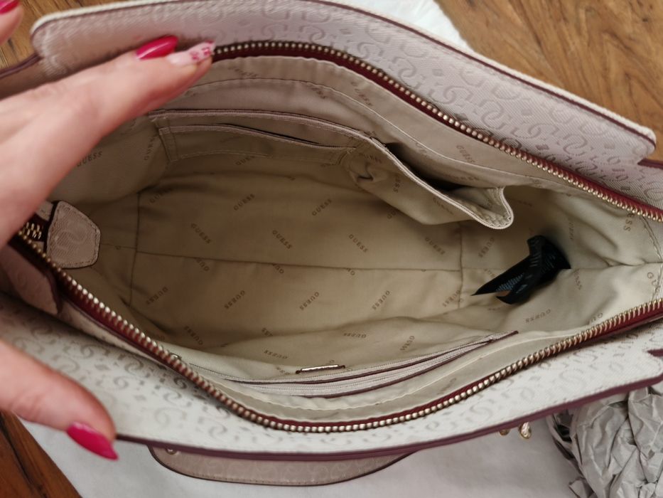 Оригинална чанта - червен, бордо и бежов цвят