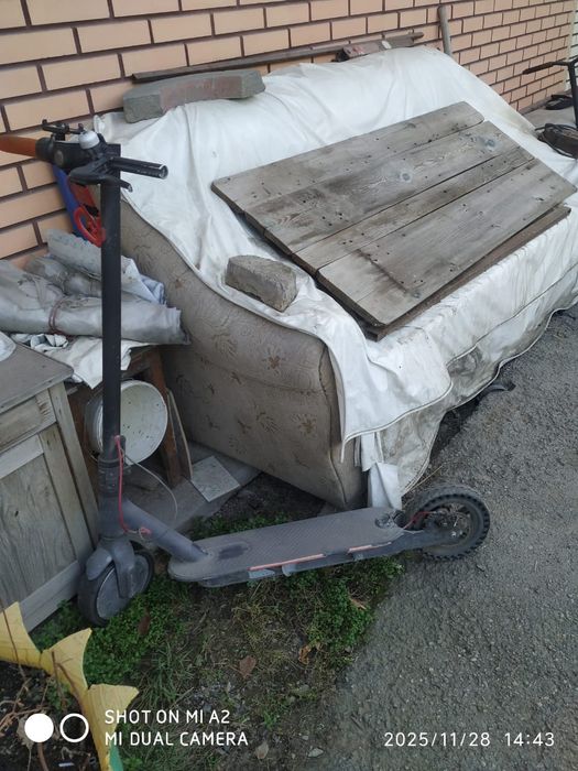 продам или обменяю электросамокат