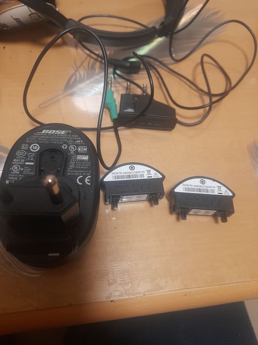 Vind caști cu fir bose