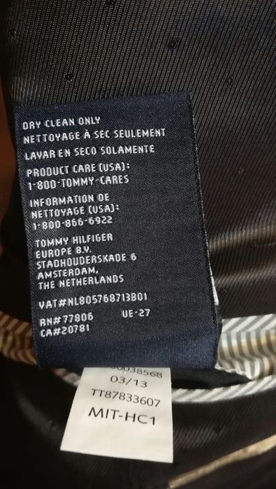 Pantaloni Tommy Hilfiger de stofă 100% lână