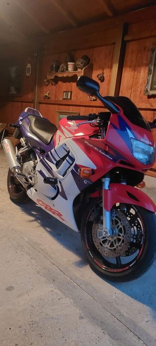 Honda CBR 600F 3
