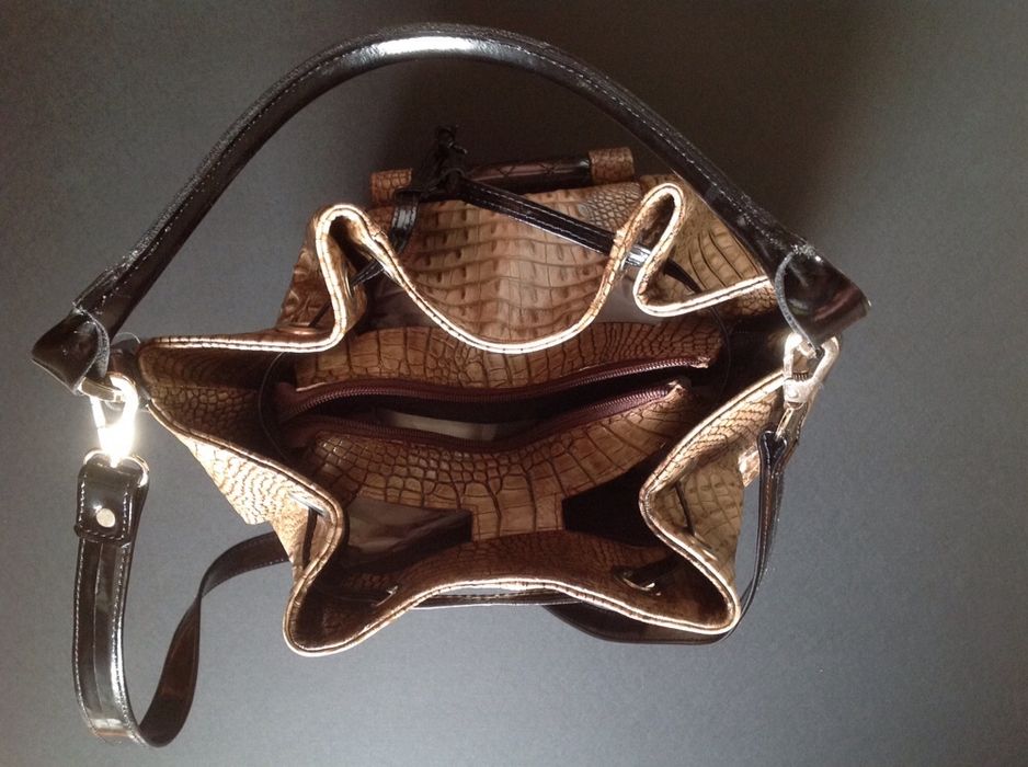 Geanta din piele naturala