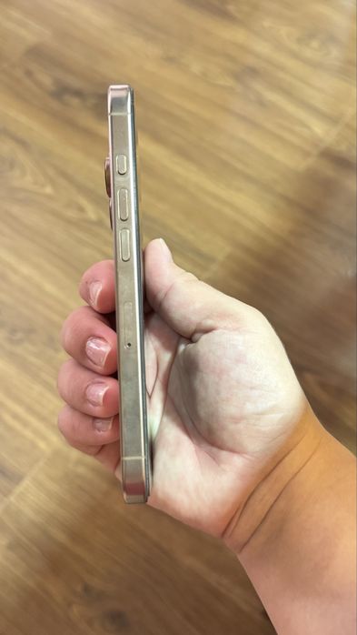 Продается IPhone 16 pro