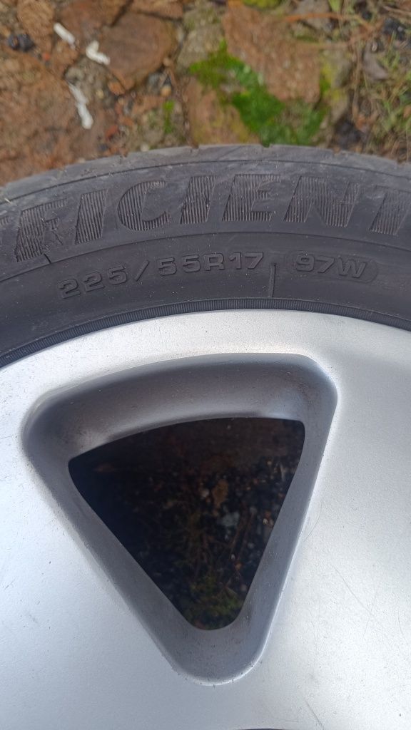 Гуми с джанти 225/55 17