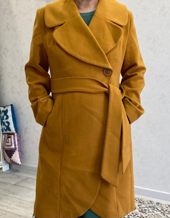 Пальто демисезонное