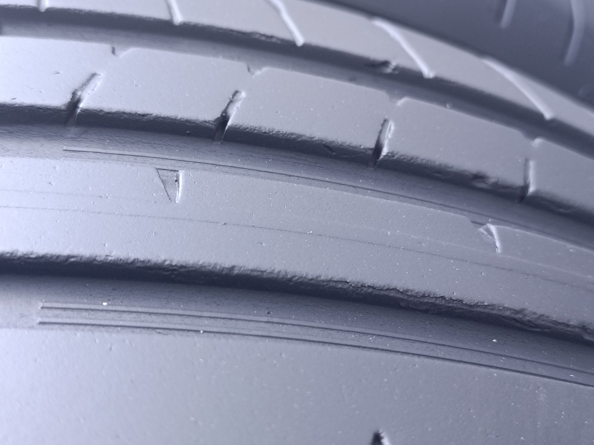 225/55/18 Dunlop Дот 0421