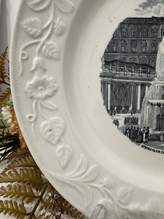 Farfurie decorativă anii 1877-1910 cu Piața Sf. Petru, Roma