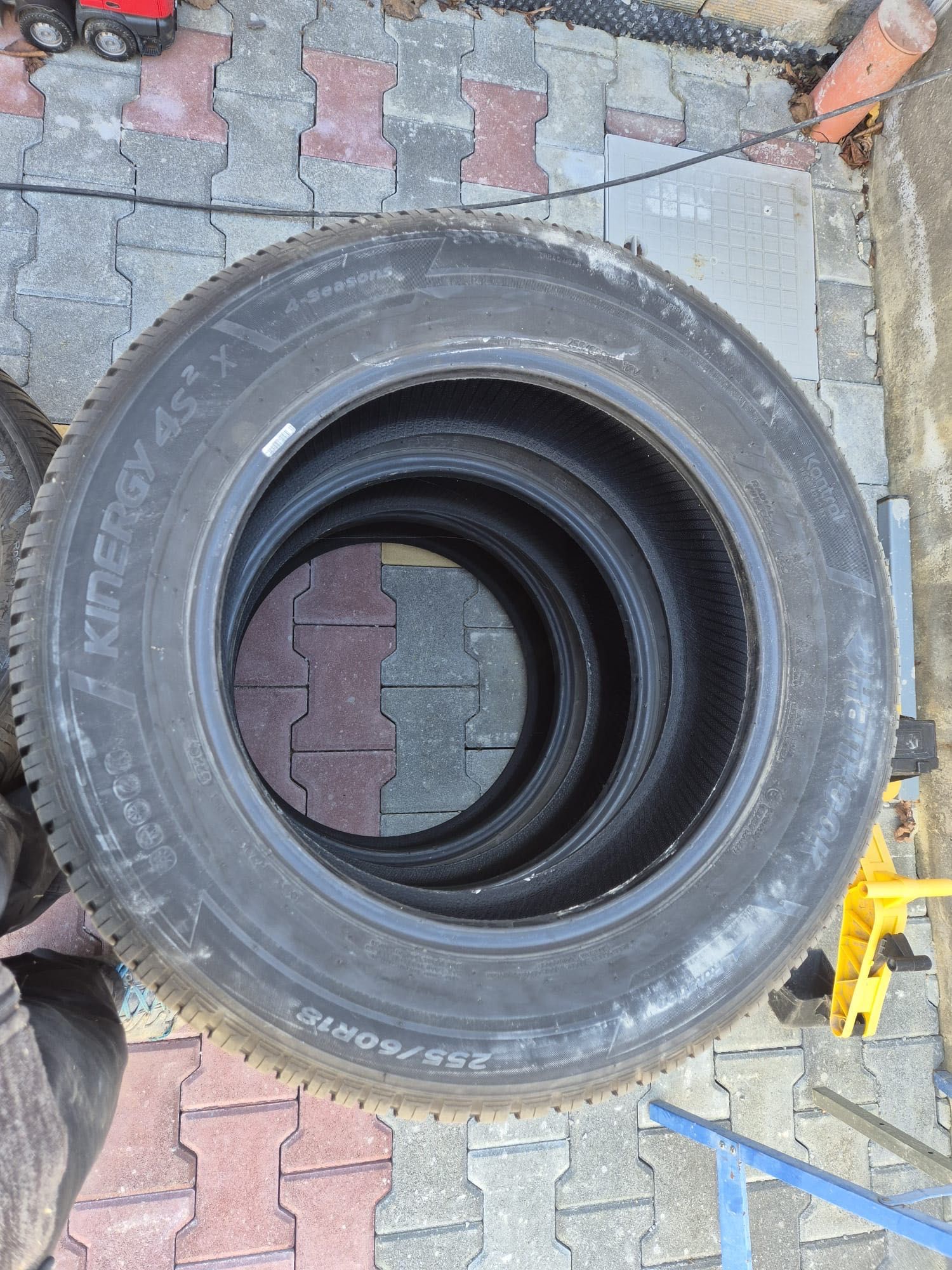 Зимни, летни, все сезонни гуми Hankook 255/60/18