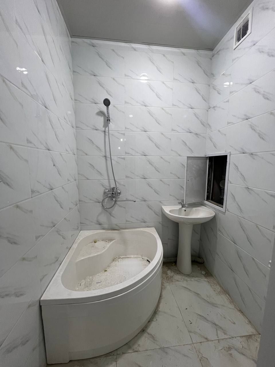 ! Sergeli Novostroyka 3 xona 74m², Metro 5 bekat