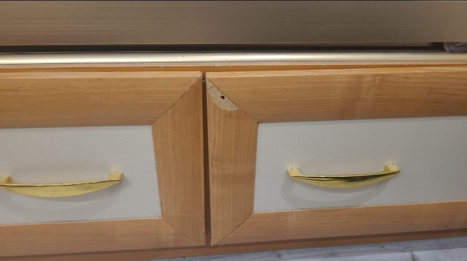 Продаётся шкаф прихожая