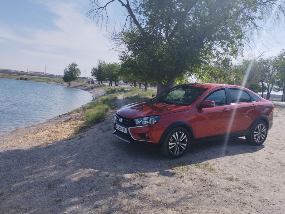 Lada   Vesta kross  1,6