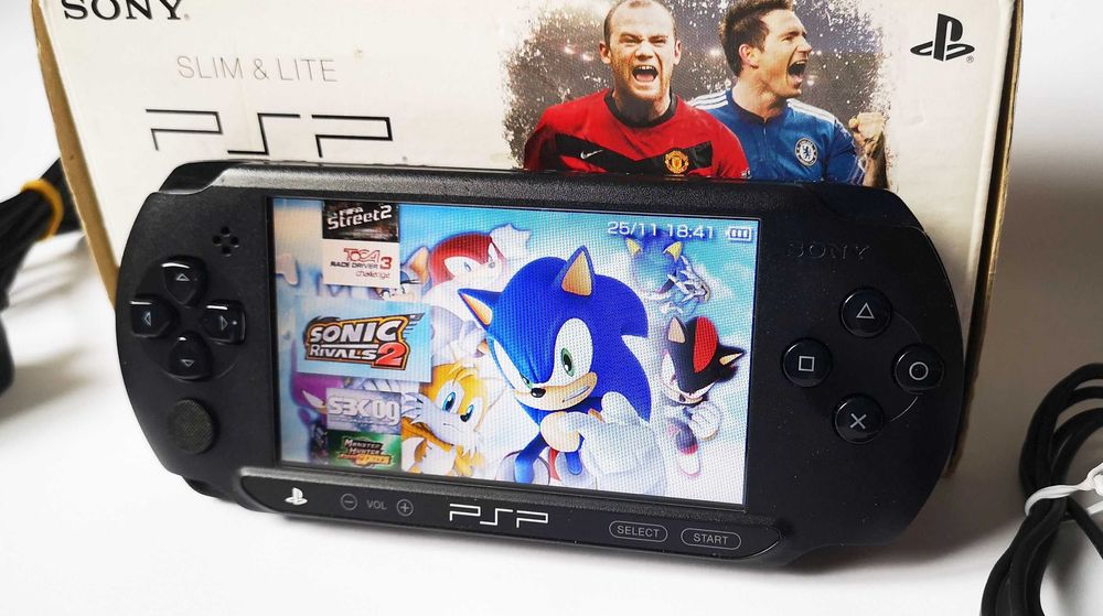 PSP E1004 Sonic Minecraft Crash PlayStation Portable ПСП с много игри