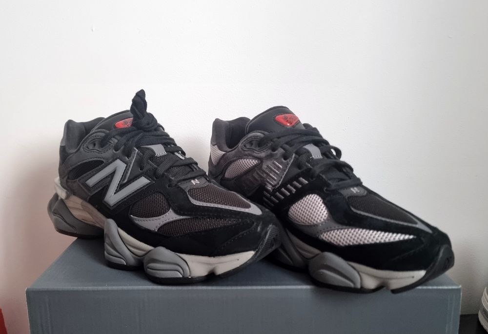 New Balance 9060