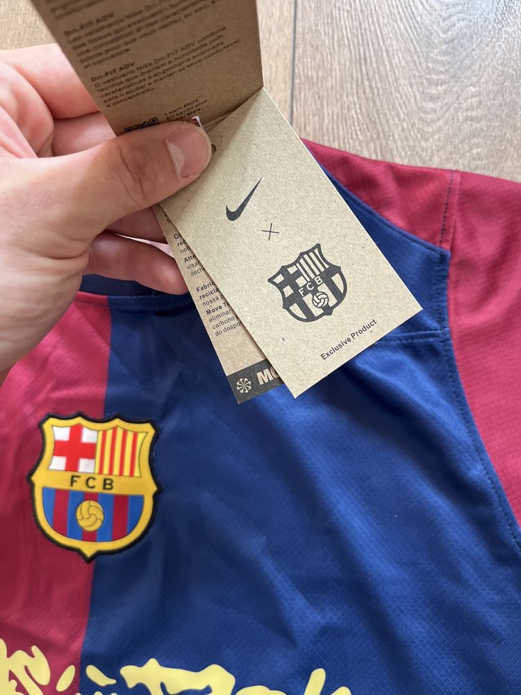 Barcelona x Travis Scott football shirt