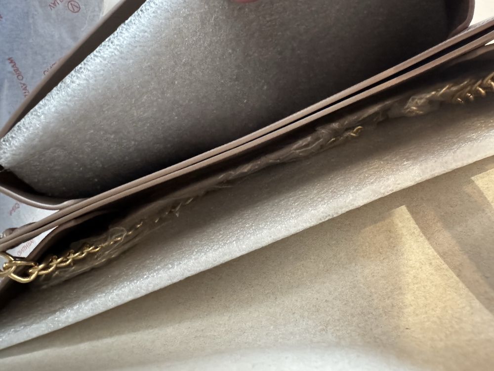 Plic clutch Mario Valentino nou metalic rose