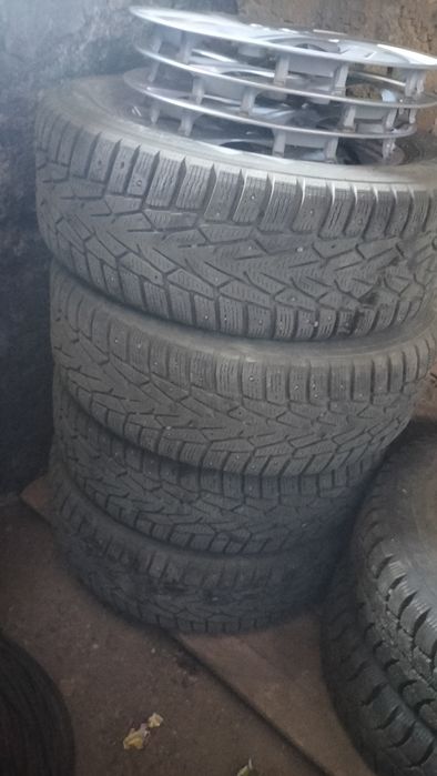 Зимние шипованые автошины