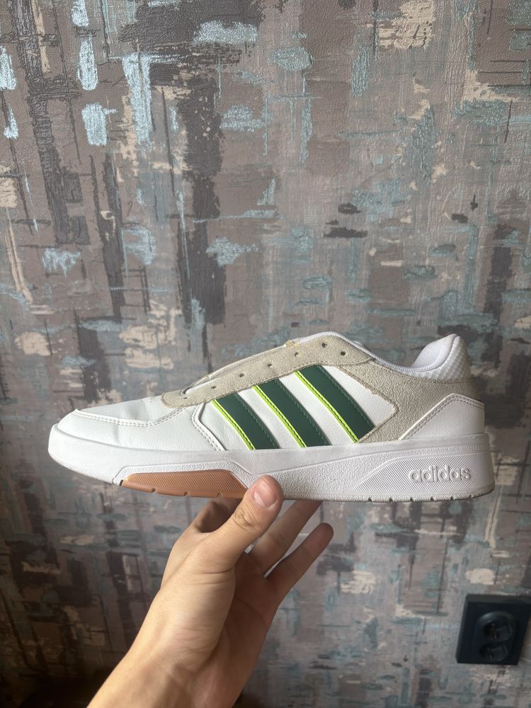 Adidas кроссовки