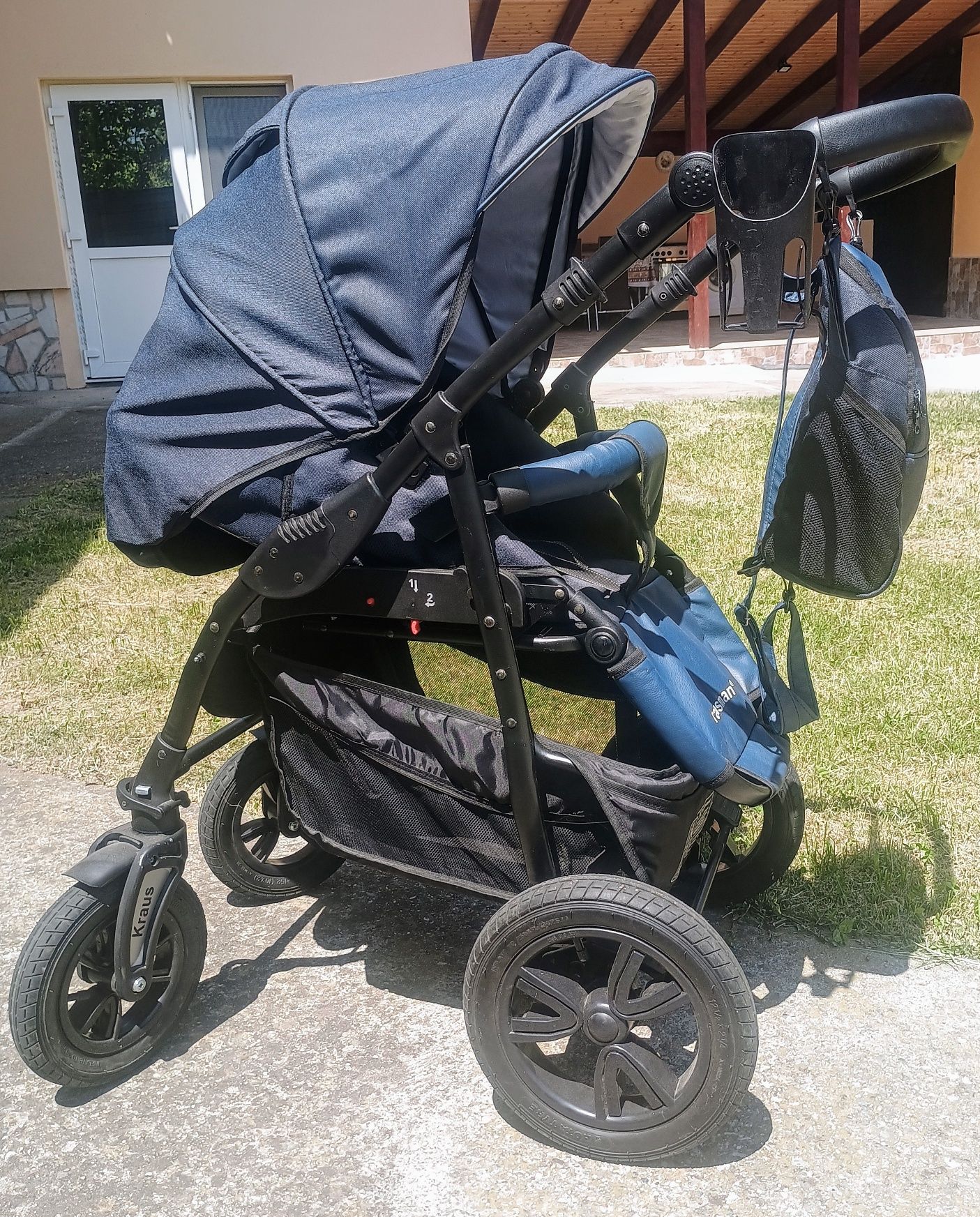 Vând cărucior 3 in 1 Krausman