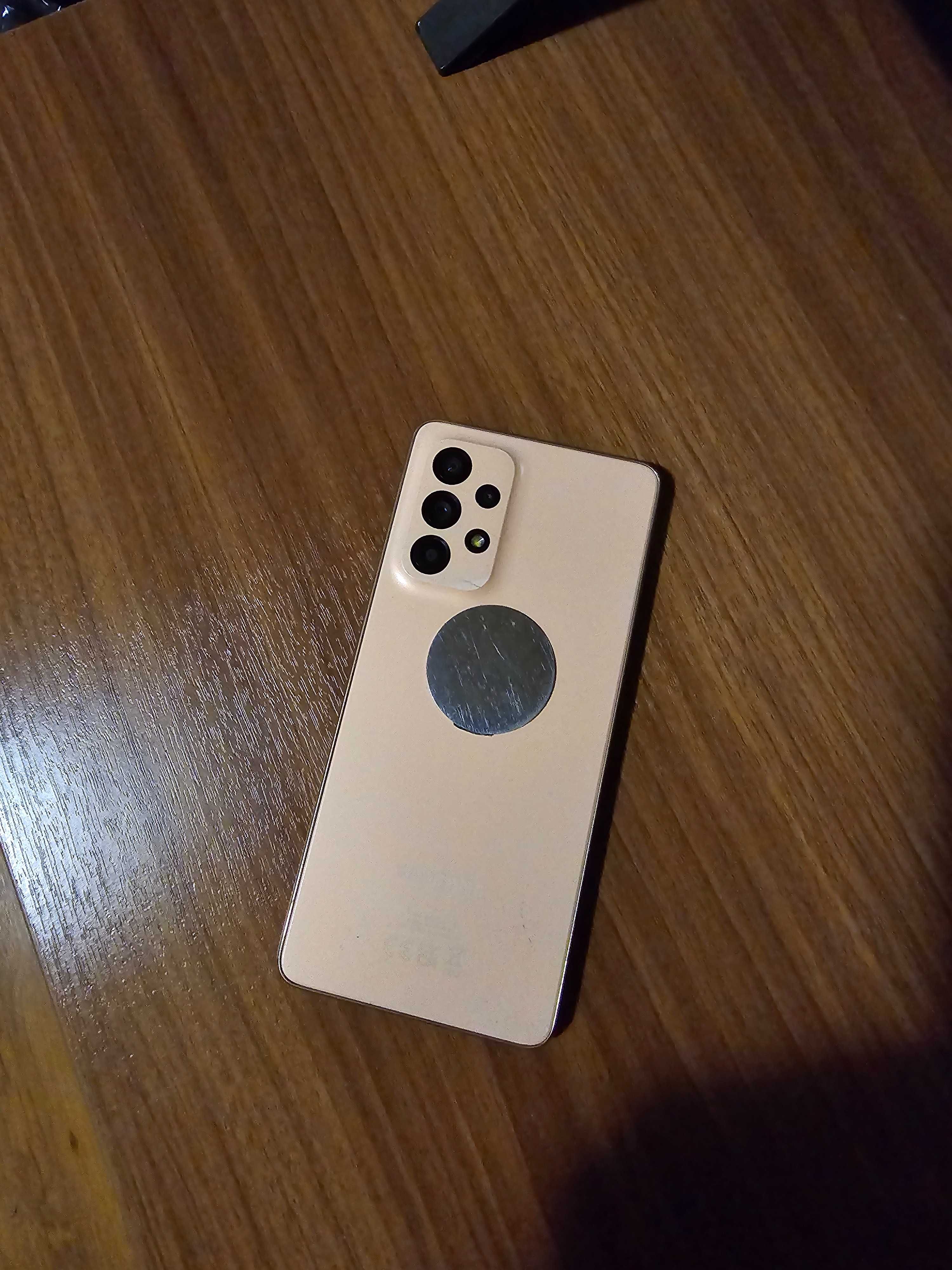 Продавам Samsung A53