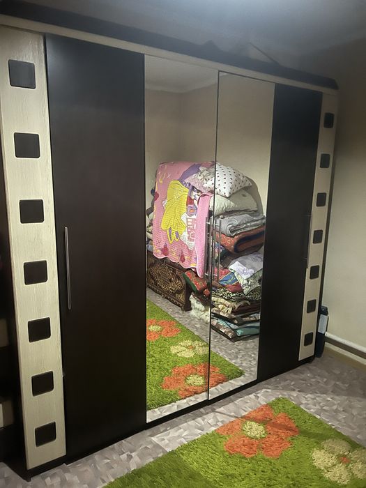 Продам шкаф со стоиликом