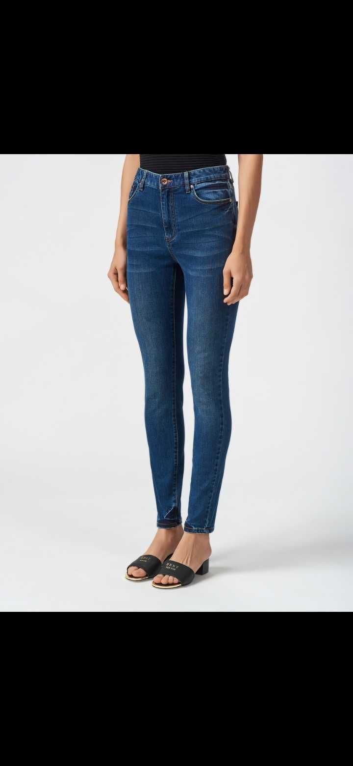 НОВЫЕ Женские облегающие джинсы от ARMANI EXCHANGE