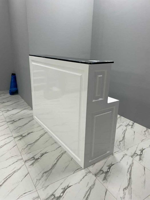 торговое оборудование витрина вешалка стойка кольца ресепшн стойки