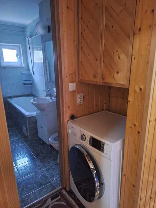 Apartament cu 3 careme de inchiriat Noua