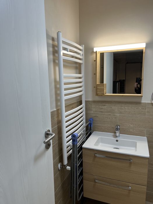 Se inchiriaza apartament 2 camere central Mamaia zona Iaki ,