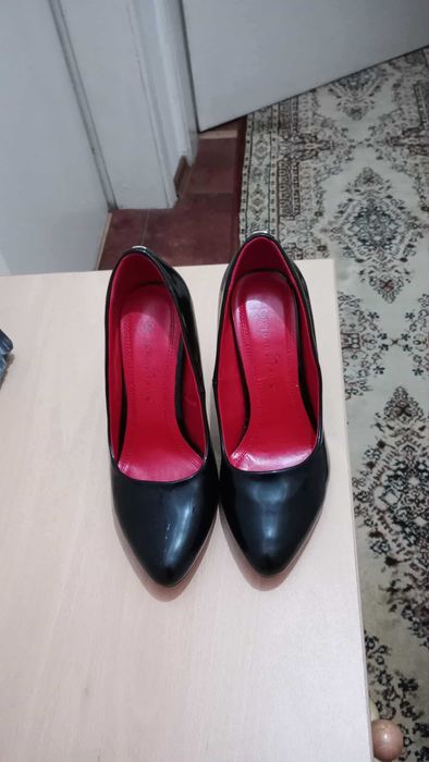 дамски обувки с ток