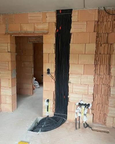 Electrician, lucrari conexe activitatii