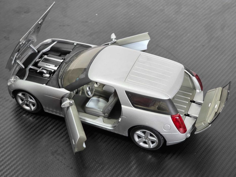 Macheta Auto 1/18 Road Signature Chevy Nomad Concept