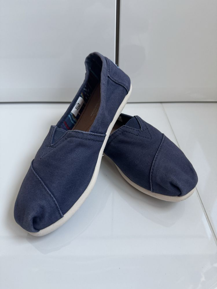 Дамски обувки TOMS