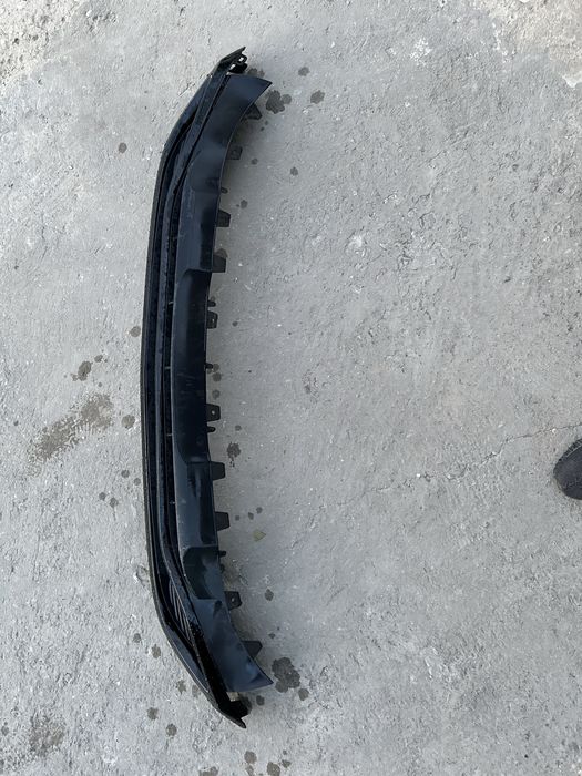 Spoiler inferior bară față mercedes gla w247.cod:a2478850010.