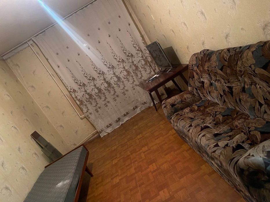 Продается Чиланзар 17 2комнатная на 1этаже