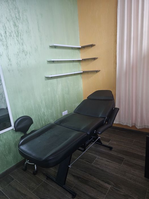 Отдава работно място под наем