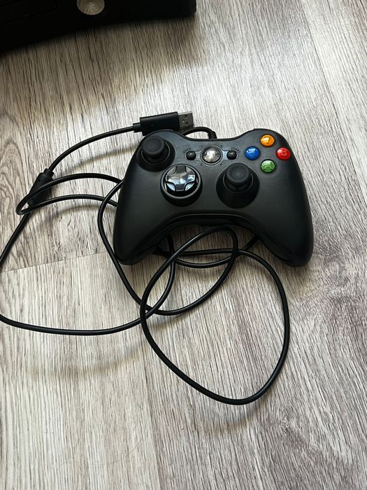 Vand xbox 360 foarte bun