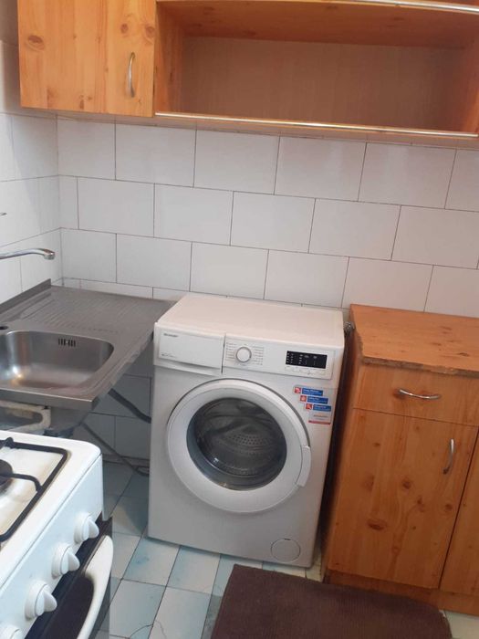 Închiriez apartament