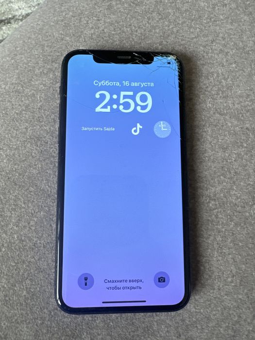 Продам IPhone 11 Pro