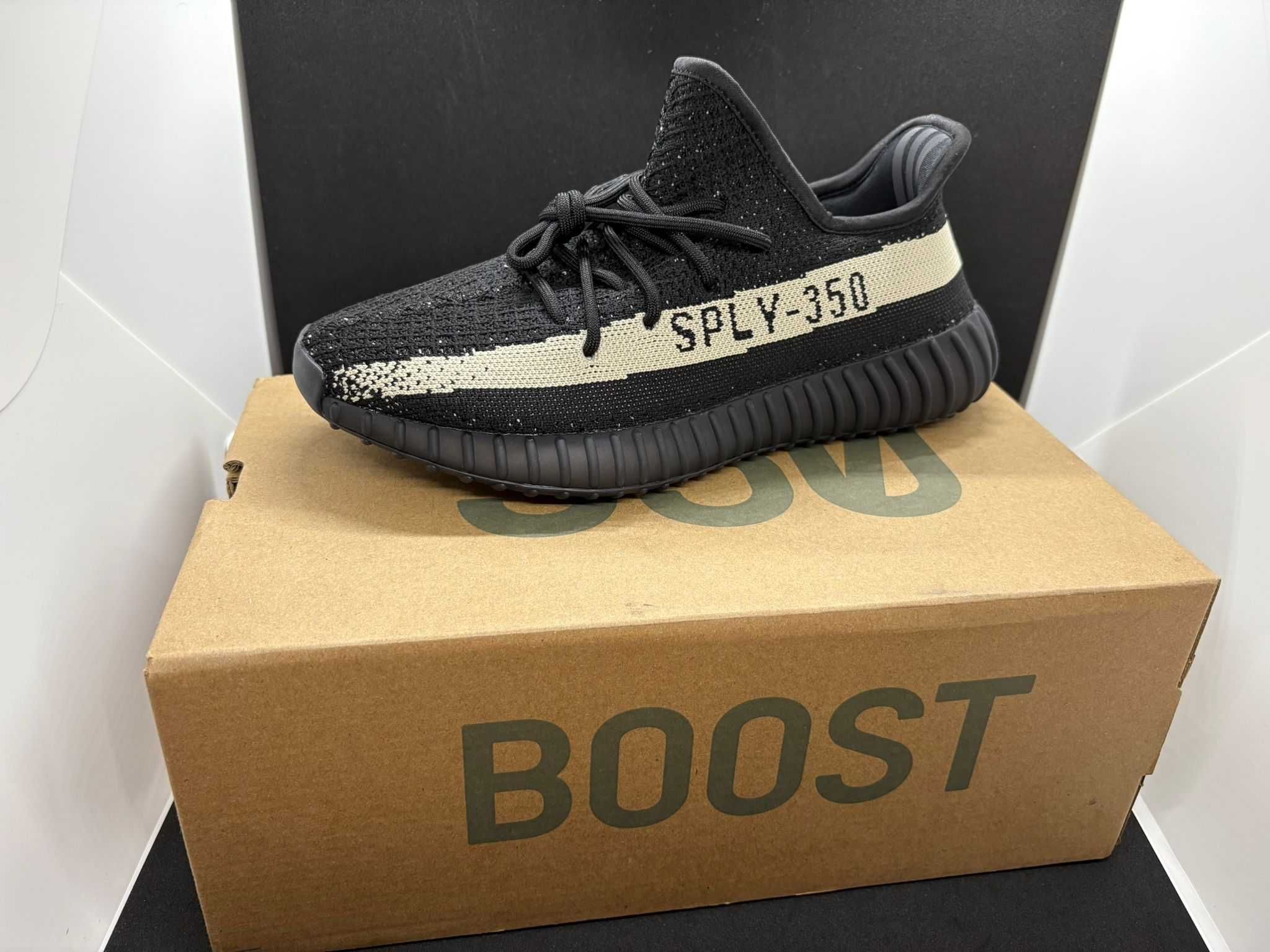 Yeezy Boost 350 V2 Core Black White