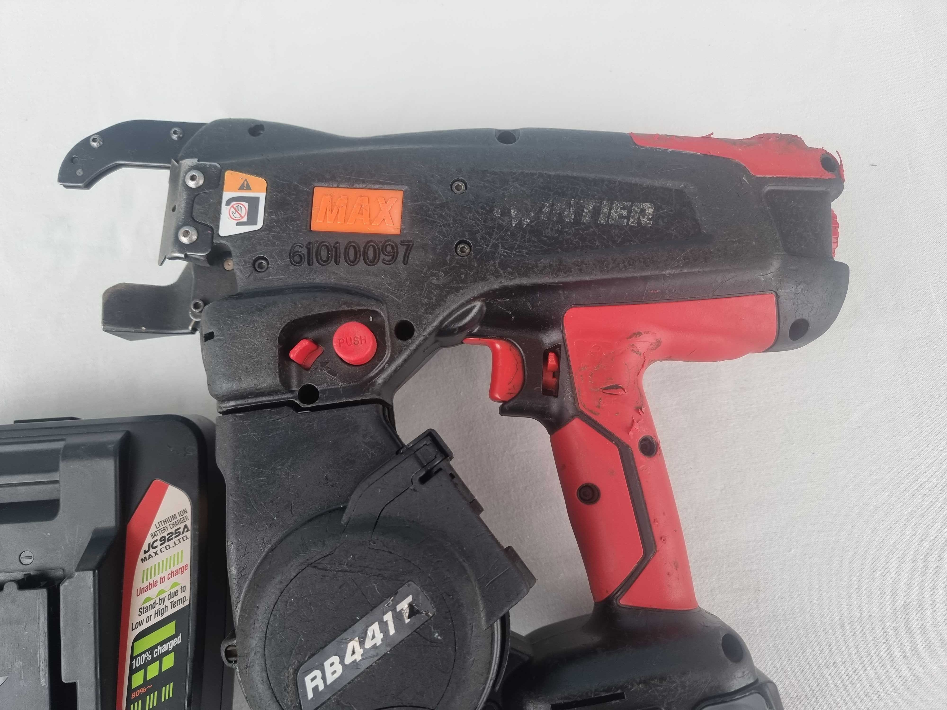 MAX RB 441T - Инструмент за връзване на арматура