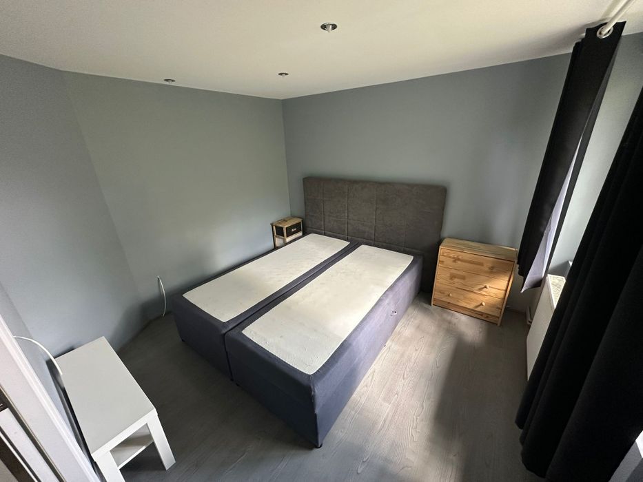 Breaza - închiriere  apartament 2 camere la curte