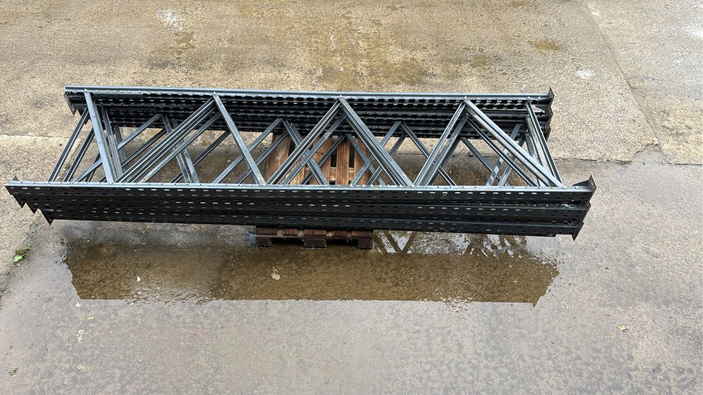 Rafturi metalice - 17 picioare si 80 traverse